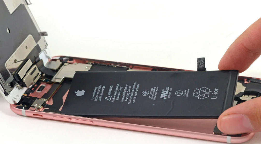 iPhone Battery Replacement: 5 Signs Your iPhone Needs Battery Replacement