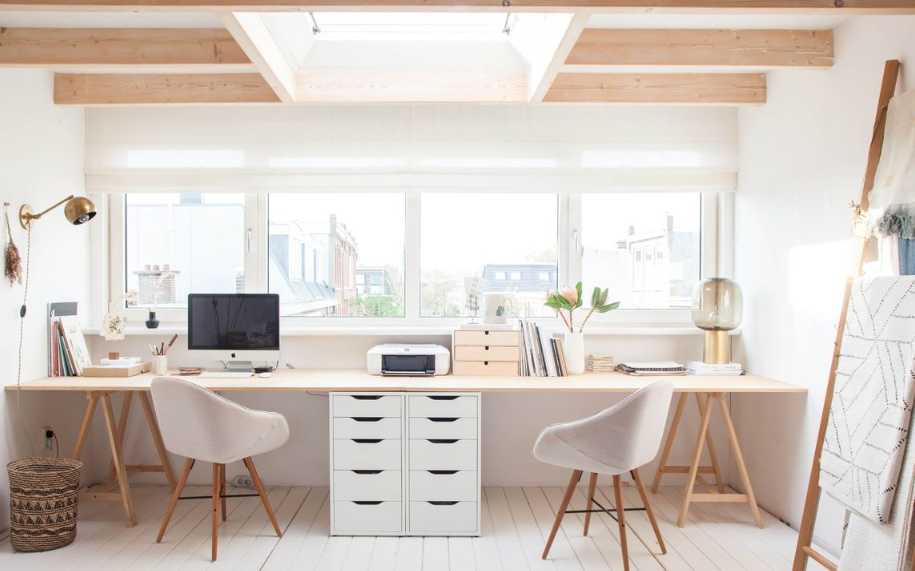 The Benefits of Double Combination Desk in Small Spaces