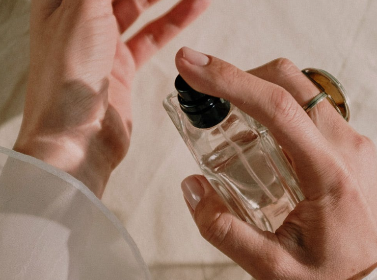 Unlock Your Signature Scent: How to Choose the Perfect Cologne for Women