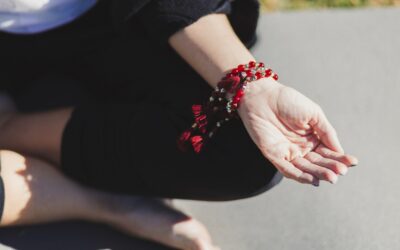 Exploring the Healing Properties of a Red Jasper Bracelet